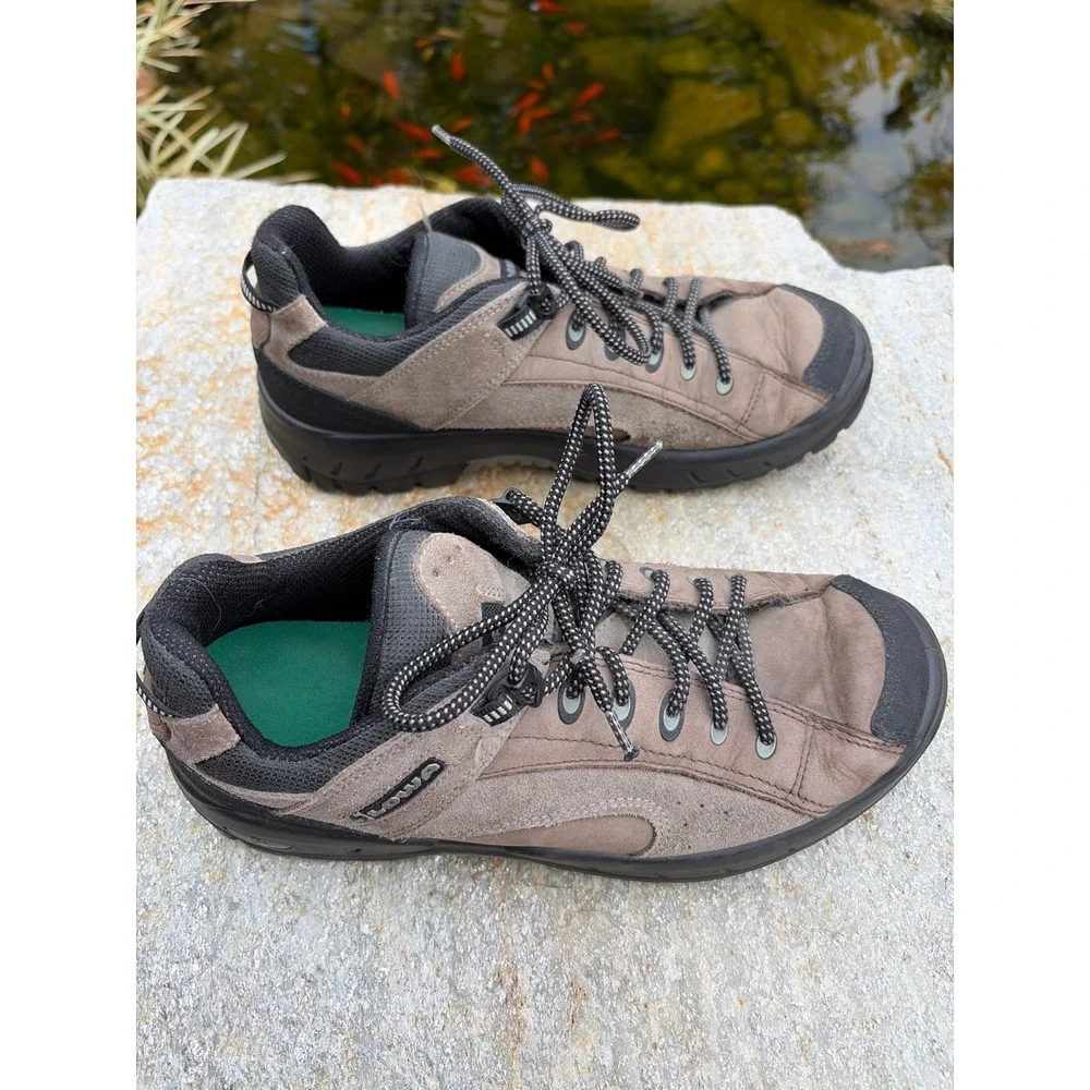 Lowa Tempest II Lo Mens Hiking Shoes Brown Suede Vibram Low Top US 9 EU 42